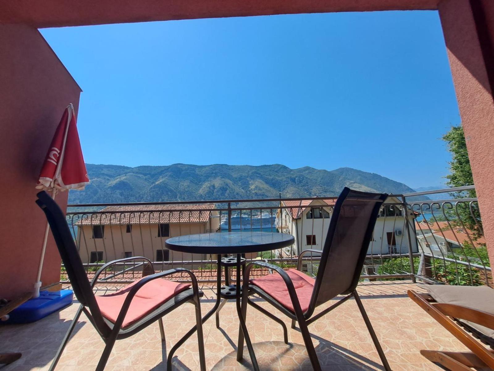 Apartments Lazarevic Kotor Szoba fotó